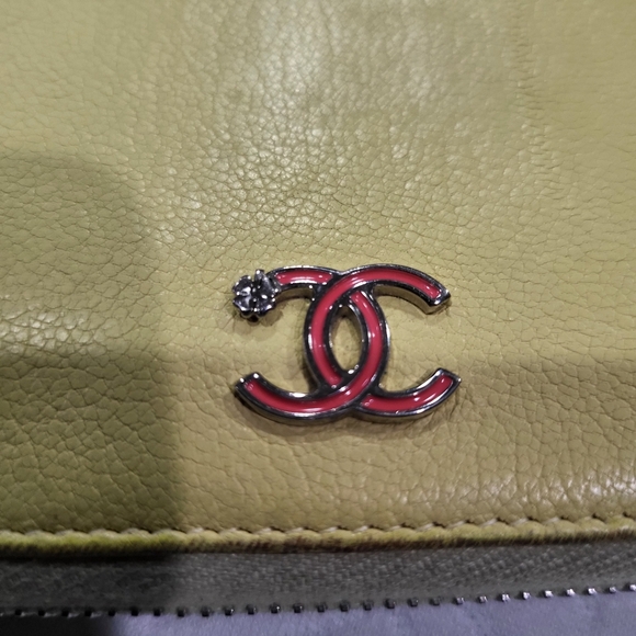 Chanel 25th Anniversary Yellow Goatskin Long Wallet Lucky Clover Logo - Picture 3 of 13